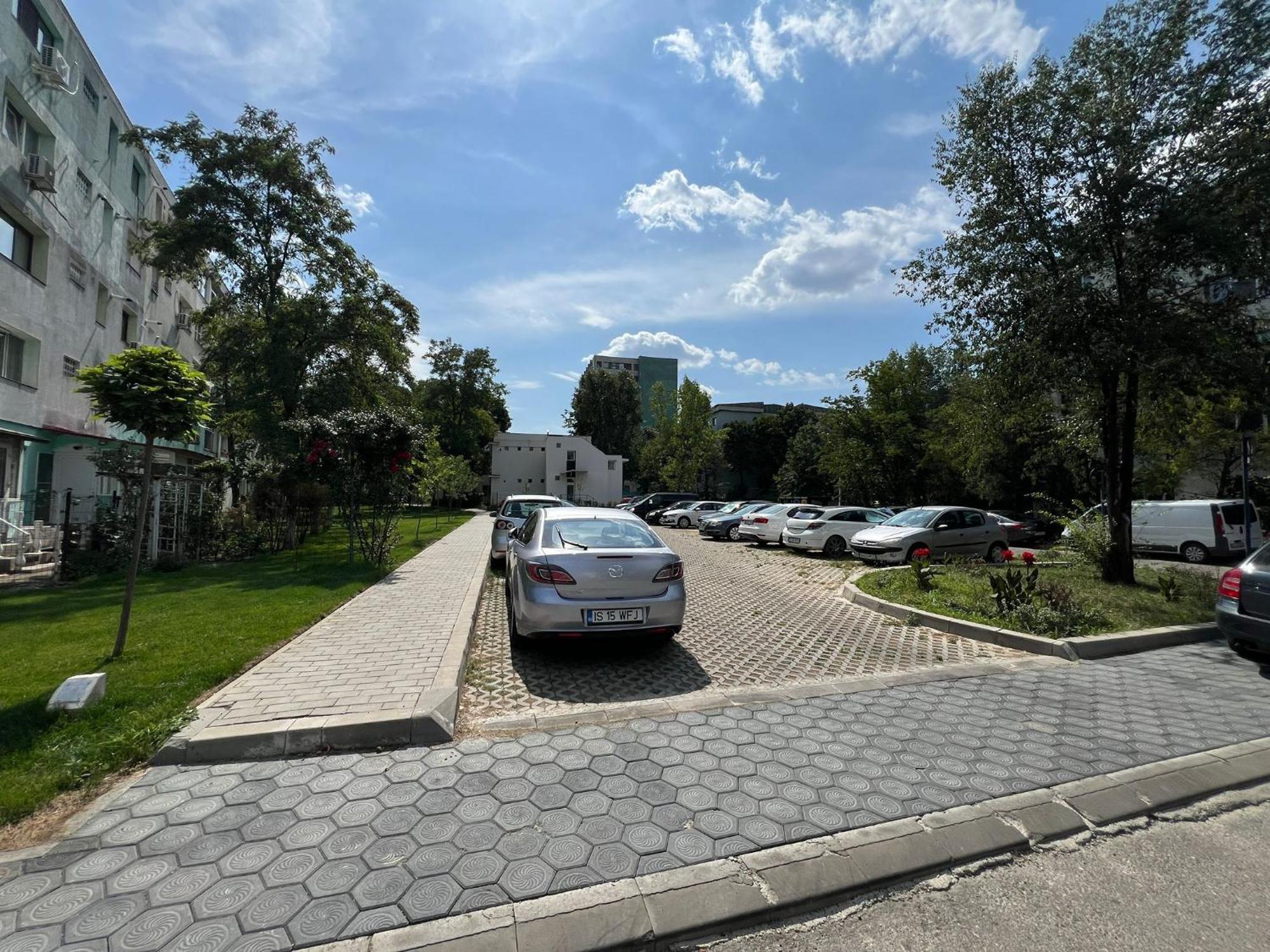 Central Garden Palace Ιάσιο Εξωτερικό φωτογραφία